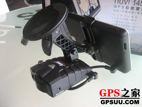 为中国定制 Garmin一体式预警GPS上市