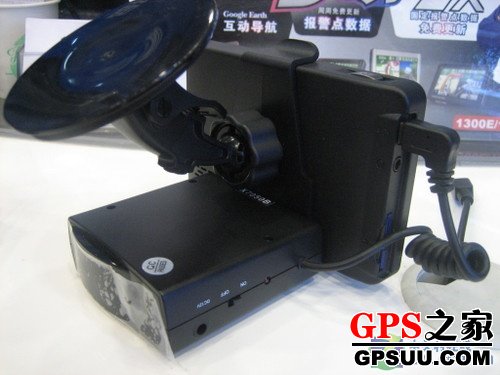 送吸尘器 任我游1450E一体式预警GPS促