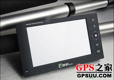 送黑莓手机!华锋E路航M600降价促销